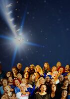 Menschen untern Himmel mit Riesensternschnuppe oben